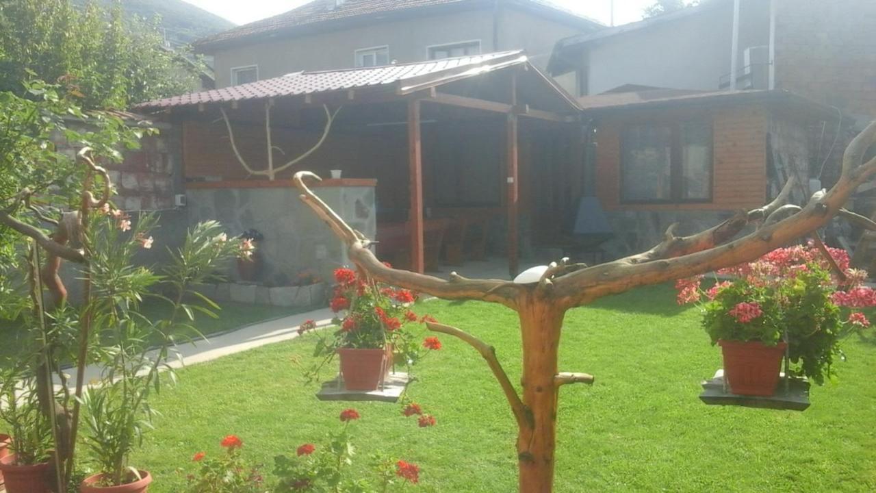 Holiday Guest House Kemo Sapareva Banya Luaran gambar