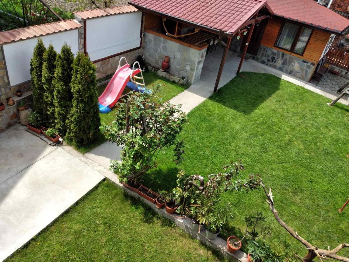 Holiday Guest House Kemo Sapareva Banya Luaran gambar
